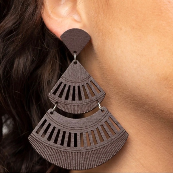 💕3/$15 Oriental Oasis - Brown Earrings